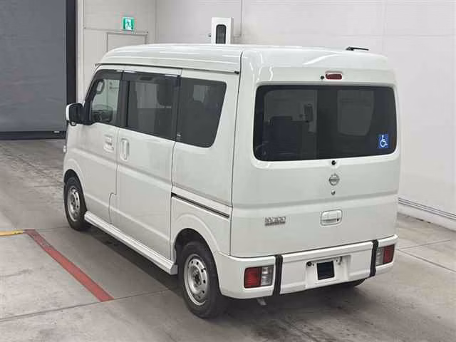 NISSAN NV100 CLIPPER
