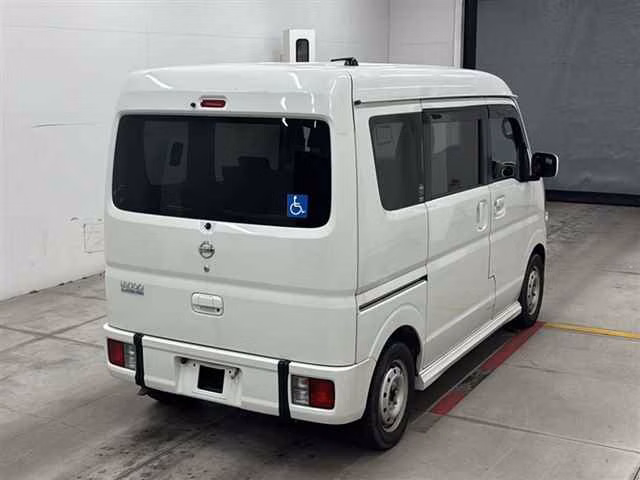 NISSAN NV100 CLIPPER