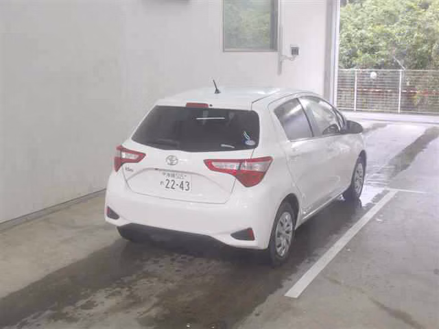 TOYOTA VITZ
