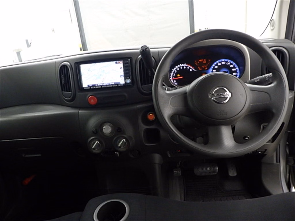 NISSAN CUBE