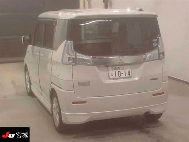 MITSUBISHI DELICA D:2
