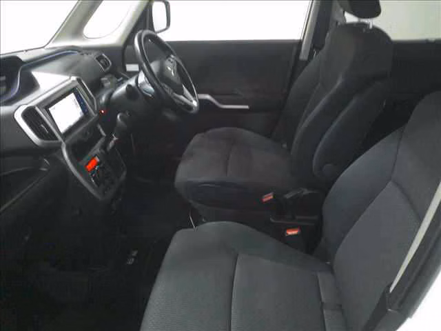 MITSUBISHI DELICA D:2