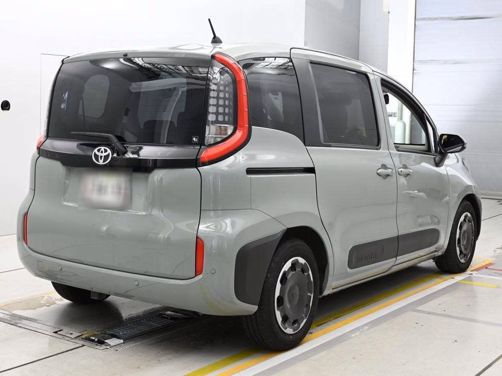 TOYOTA SIENTA