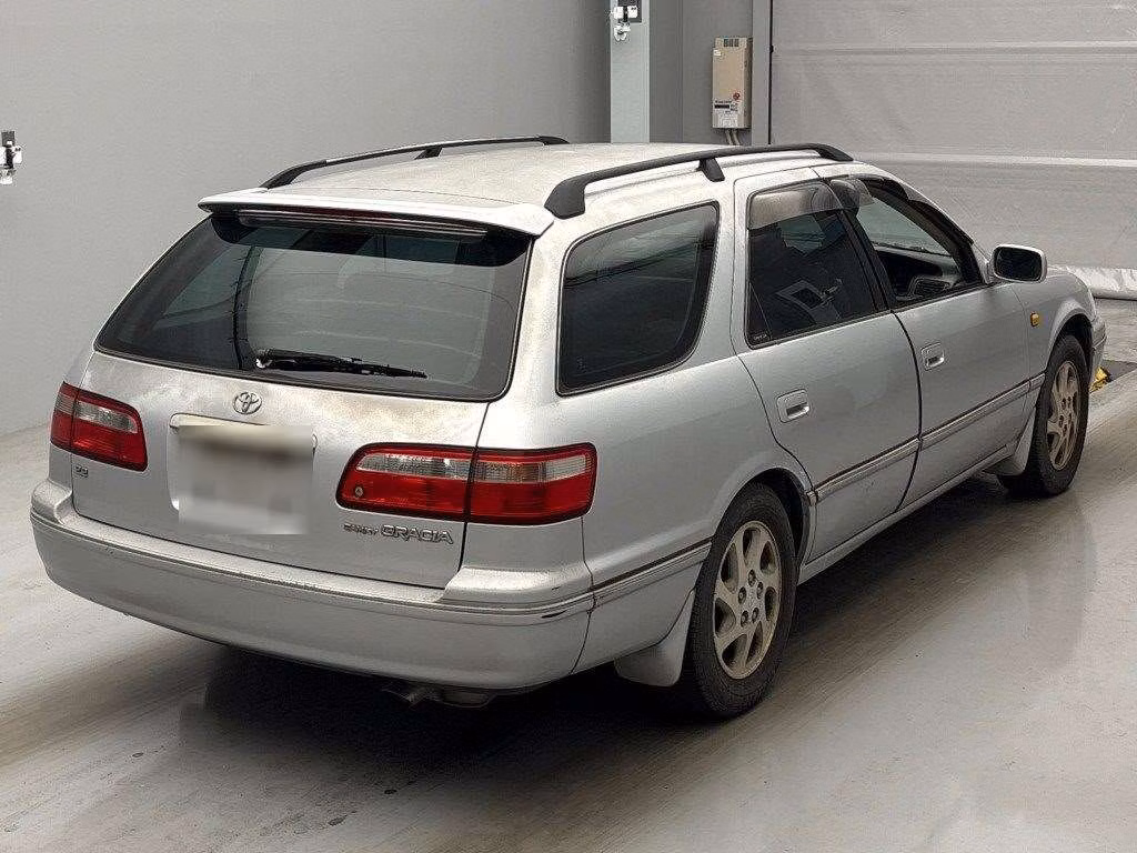 TOYOTA CAMRY GRACIA