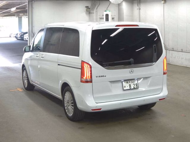 MERCEDES-BENZ V-CLASS