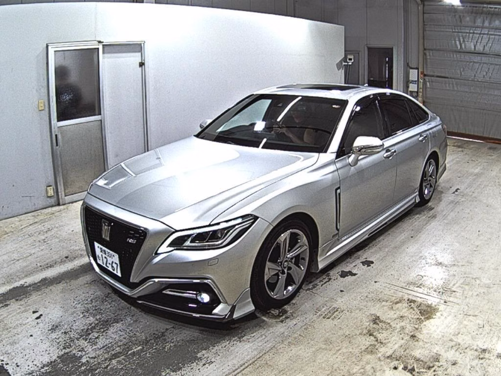 TOYOTA CROWN
