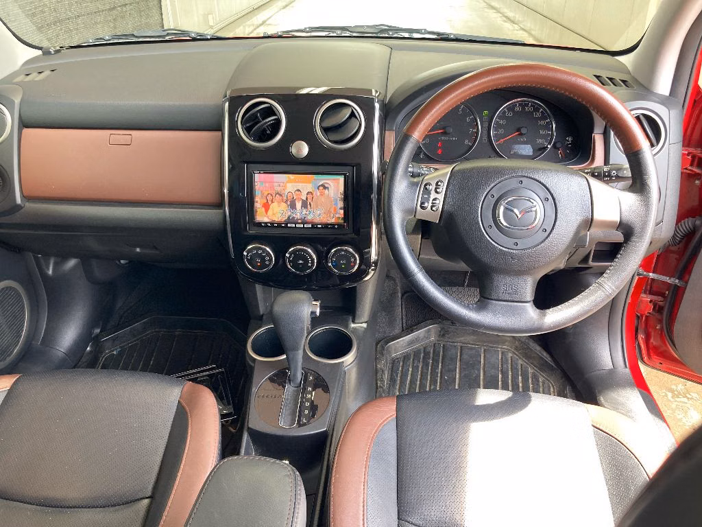 MAZDA VERISA