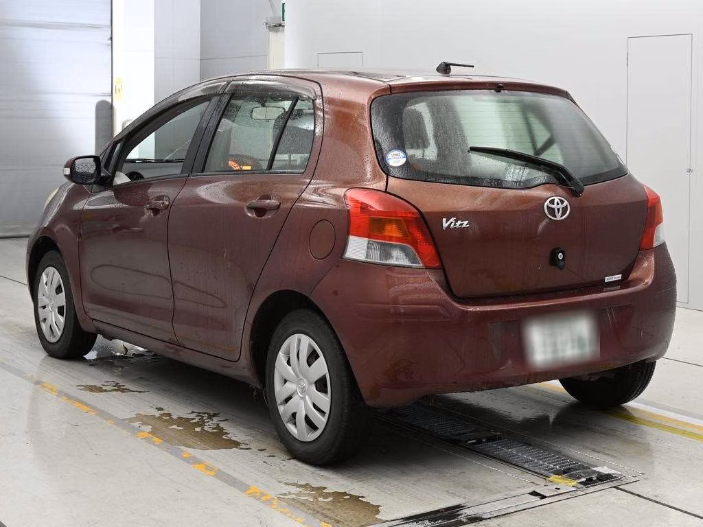 TOYOTA VITZ