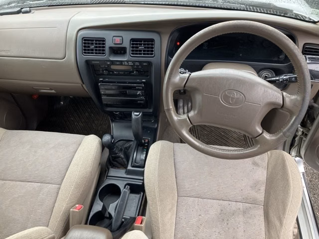 TOYOTA HILUX SURF