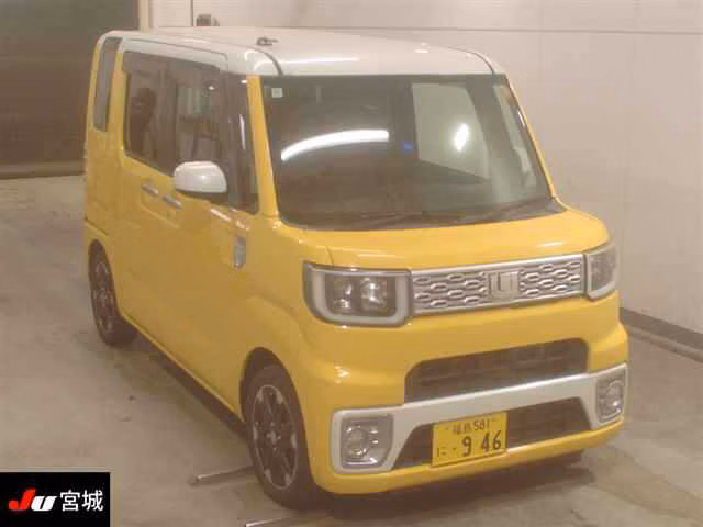 DAIHATSU WAKE