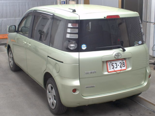 TOYOTA SIENTA