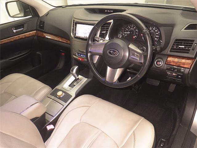 SUBARU LEGACY