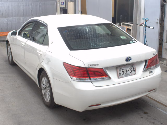 TOYOTA CROWN