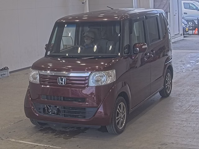 HONDA N-BOX