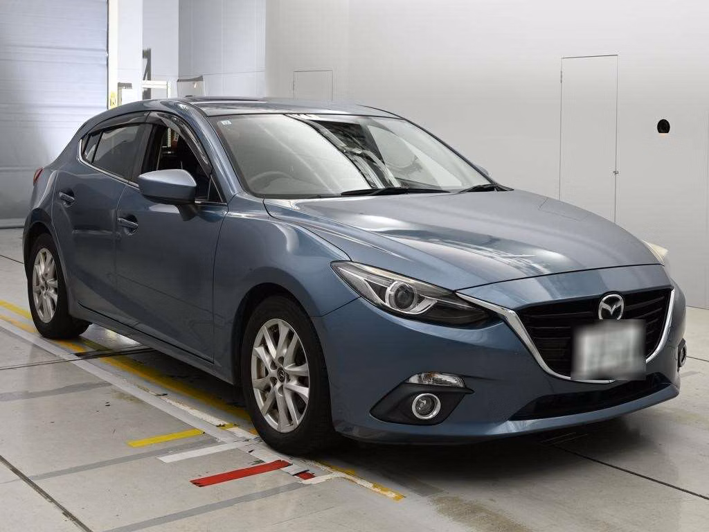 MAZDA AXELA