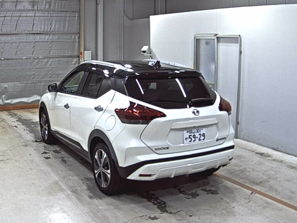 NISSAN KICKS