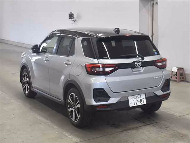 DAIHATSU ROCKY