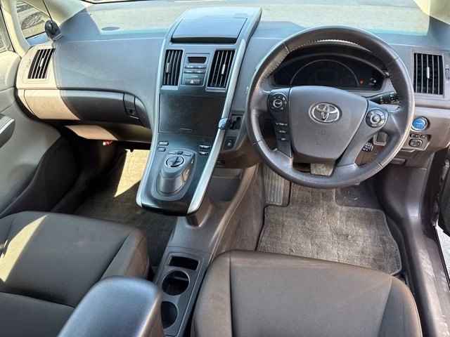 TOYOTA SAI
