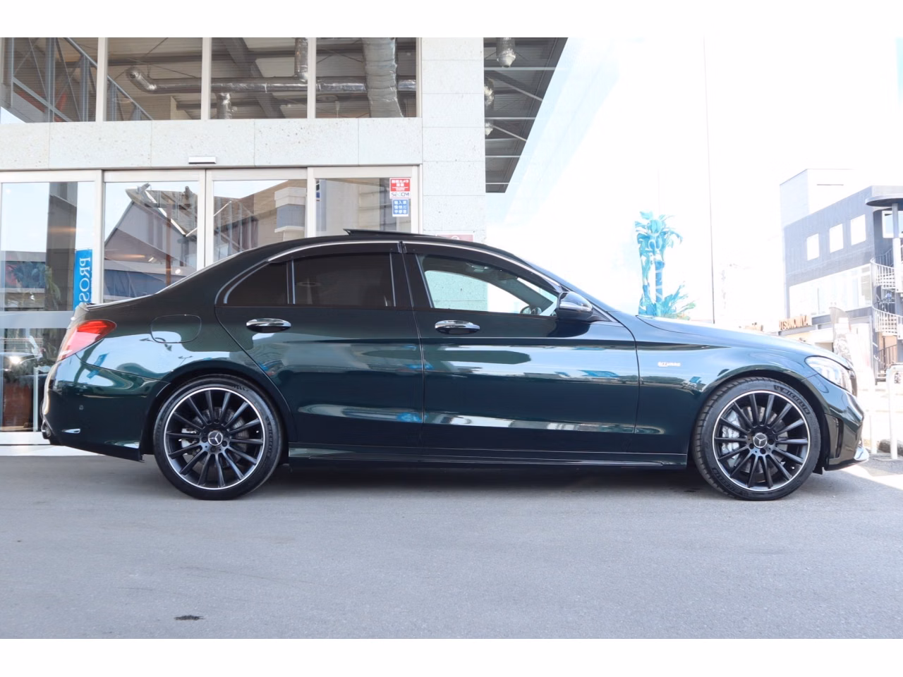 MERCEDES-BENZ C-CLASS