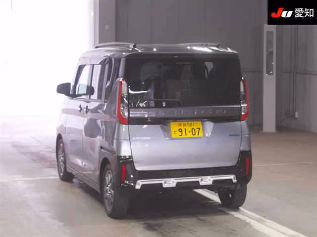 MITSUBISHI DELICA MINI