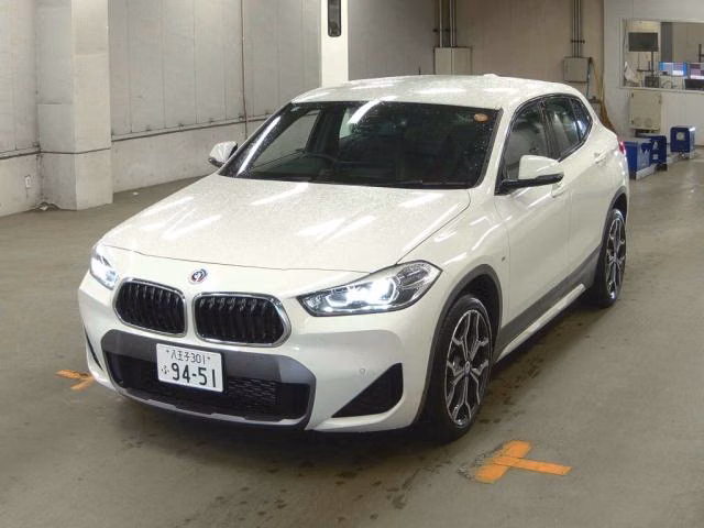 BMW X2