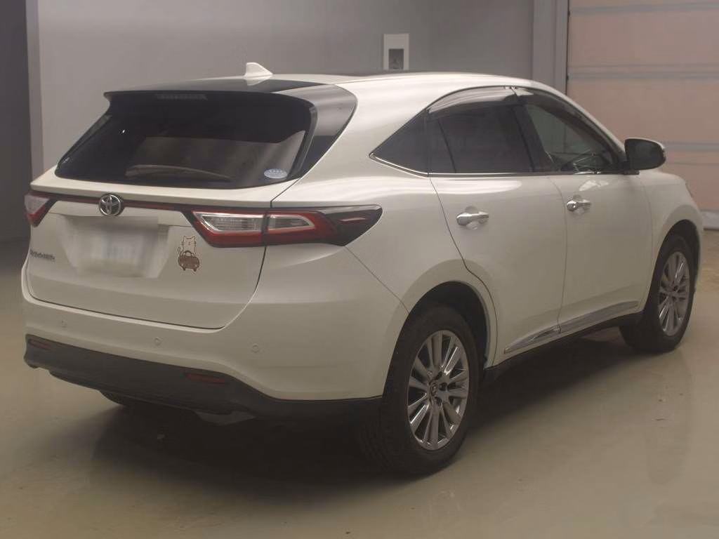 TOYOTA HARRIER
