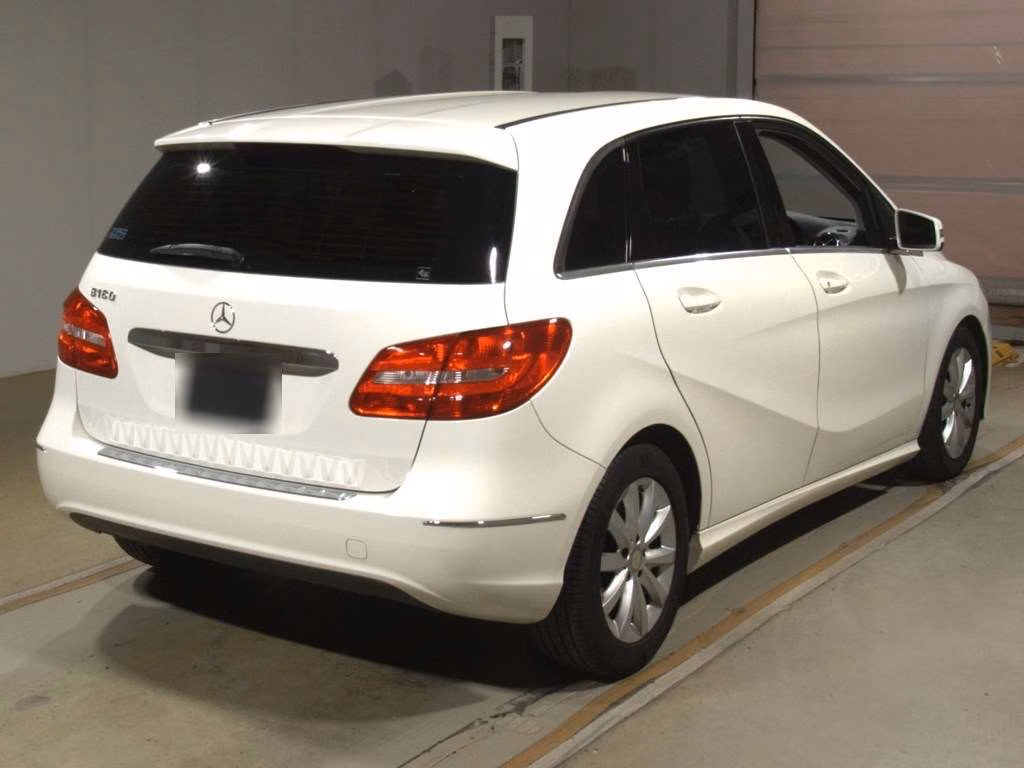 MERCEDES-BENZ B-CLASS