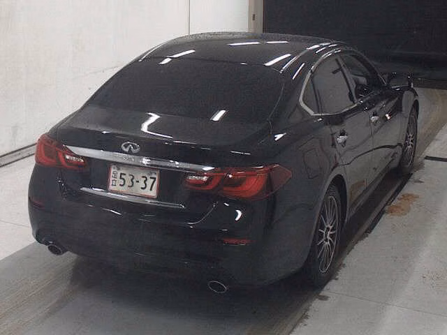 NISSAN FUGA