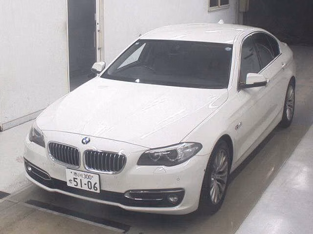 BMW 5-SERIES