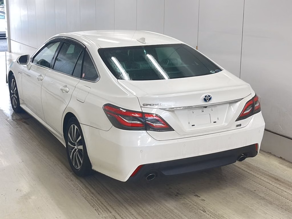 TOYOTA CROWN