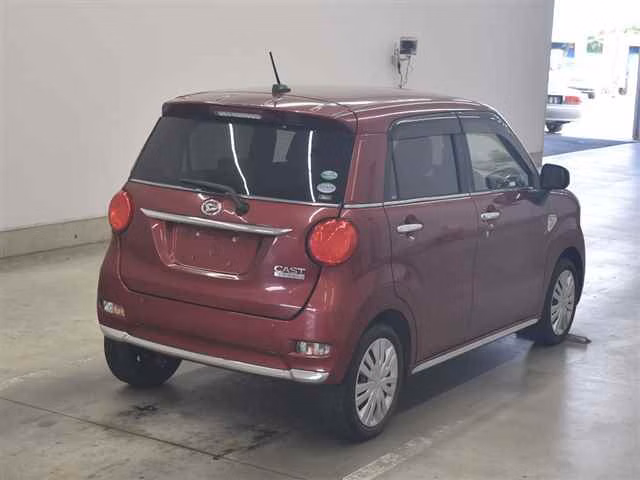 DAIHATSU CAST