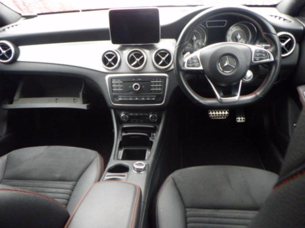 MERCEDES-BENZ CLA-CLASS