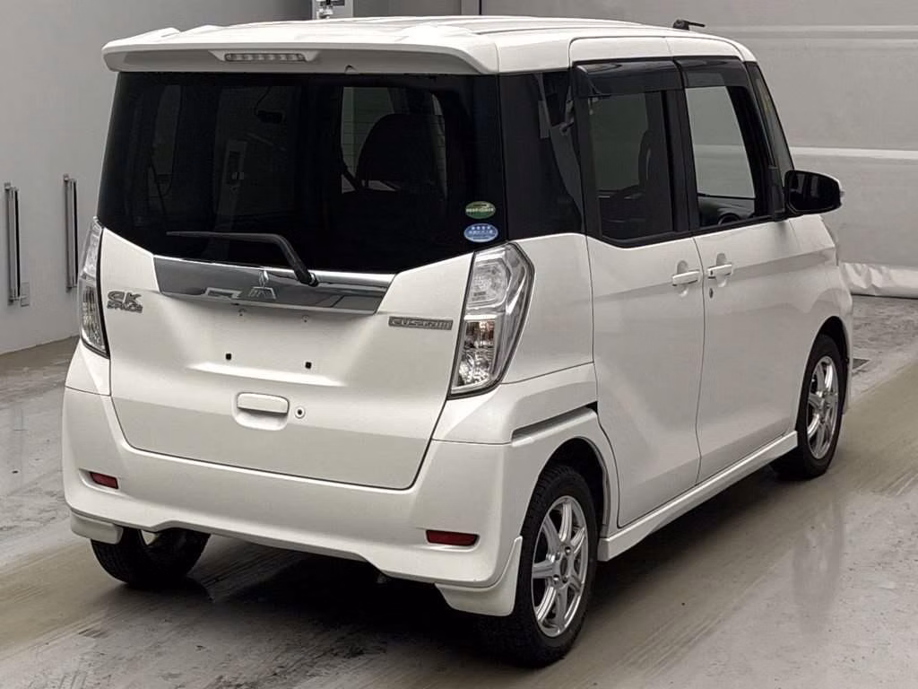 MITSUBISHI EK SPACE
