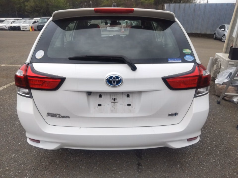 TOYOTA COROLLA FIELDER