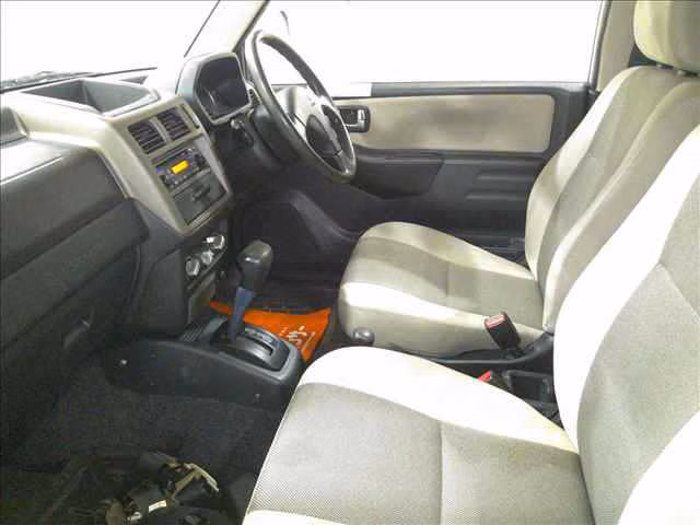 MITSUBISHI PAJERO MINI
