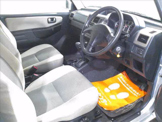 MITSUBISHI PAJERO MINI
