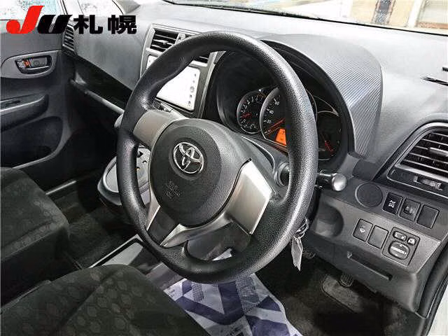 TOYOTA RACTIS