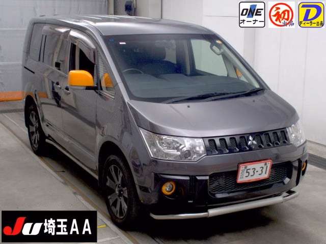 MITSUBISHI DELICA D:5