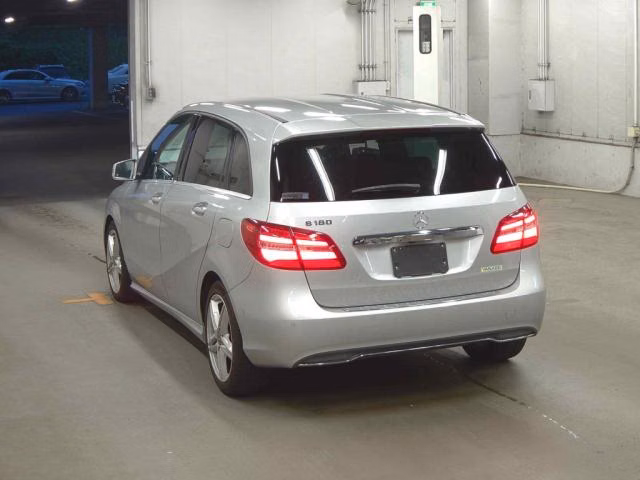 MERCEDES-BENZ B-CLASS