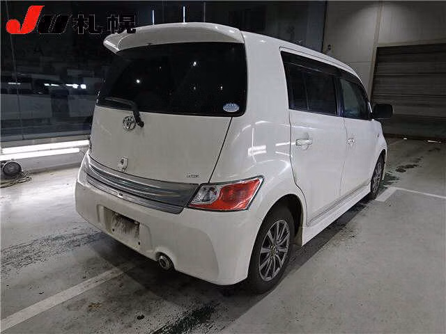 TOYOTA BB