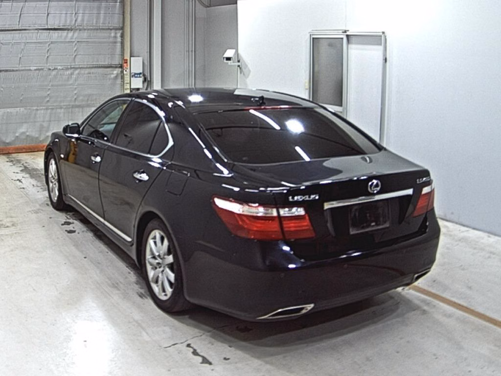 LEXUS LS460