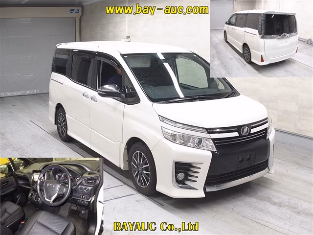 TOYOTA VOXY