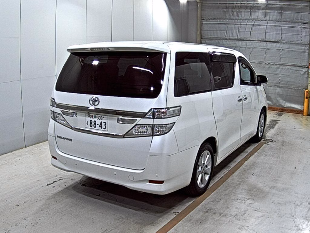 TOYOTA VELLFIRE