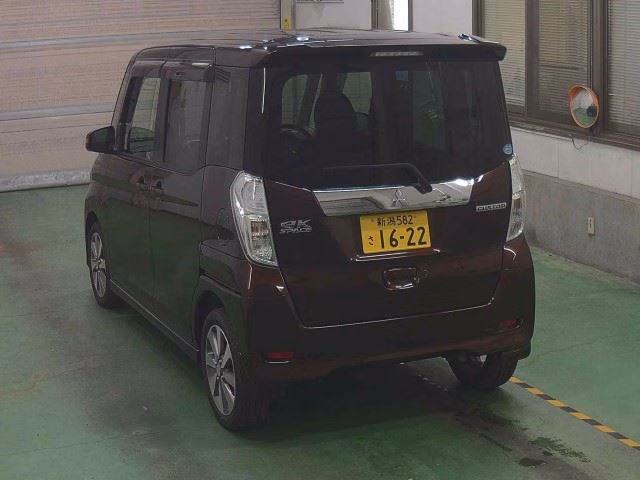 MITSUBISHI EK SPACE