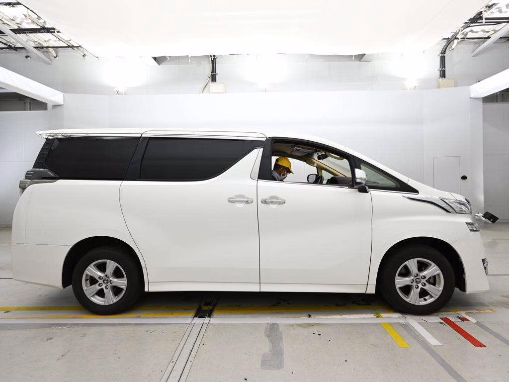 TOYOTA VELLFIRE