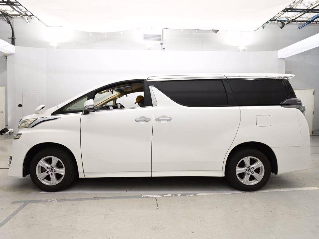 TOYOTA VELLFIRE