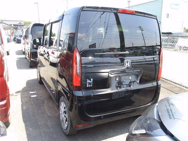HONDA N-BOX