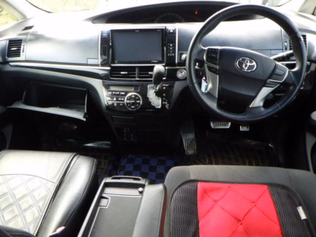TOYOTA ESTIMA