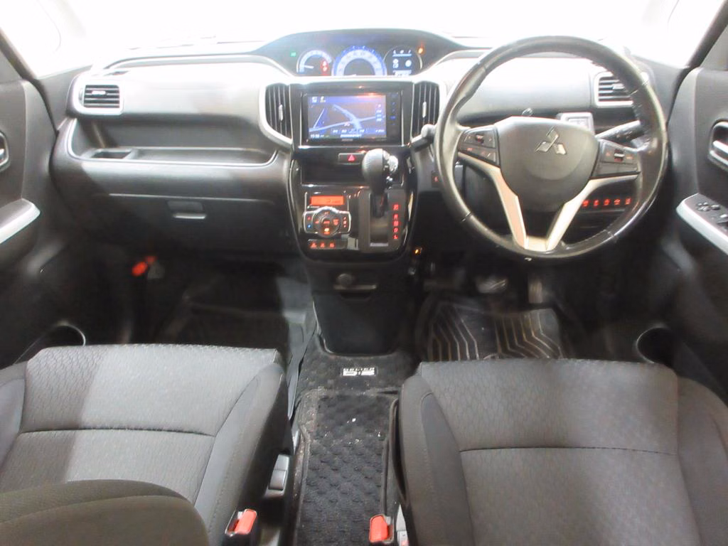 MITSUBISHI DELICA D:2