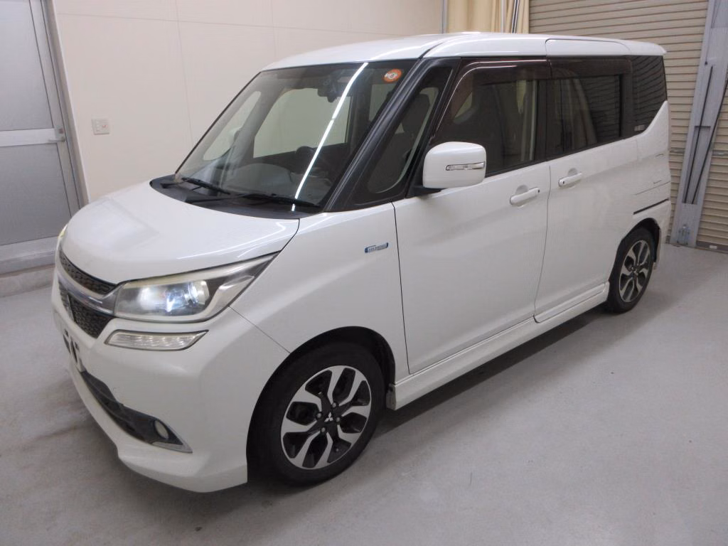 MITSUBISHI DELICA D:2